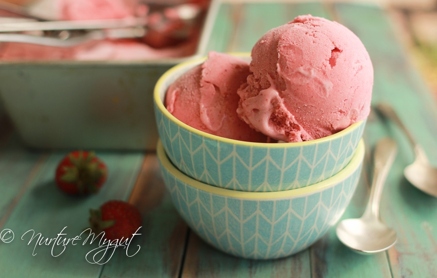 No-Churn Vegan Strawberry Ice Cream