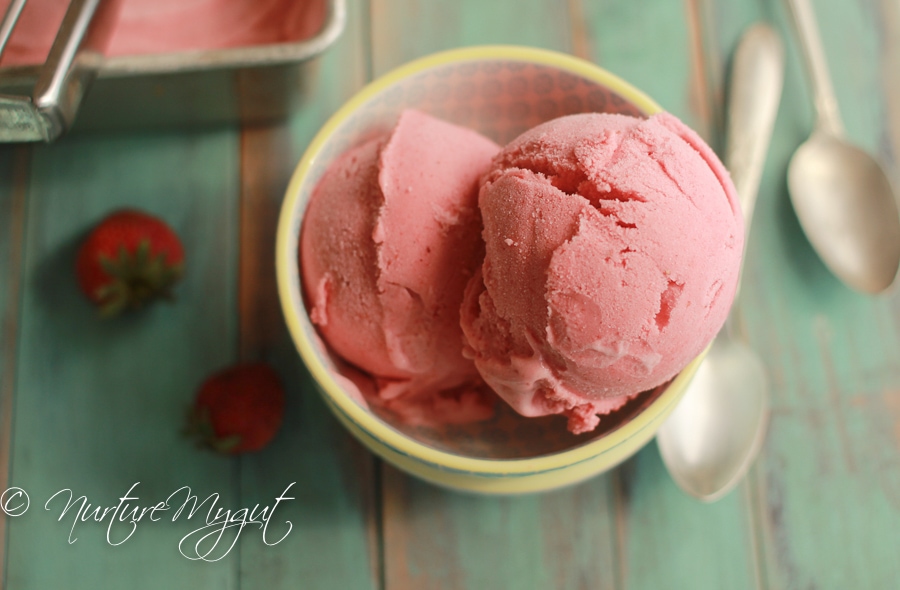 No-Churn Vegan Strawberry Ice Cream