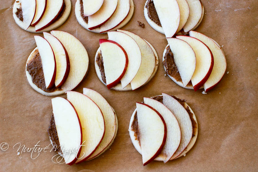 paleo-apple-pizza-pie-bites