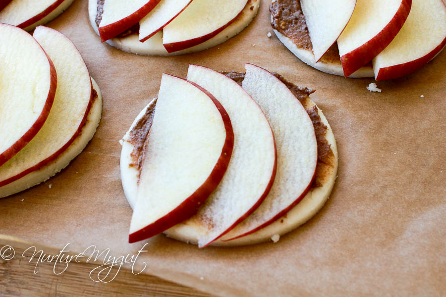 Paleo Apple Pizza Pie Bites