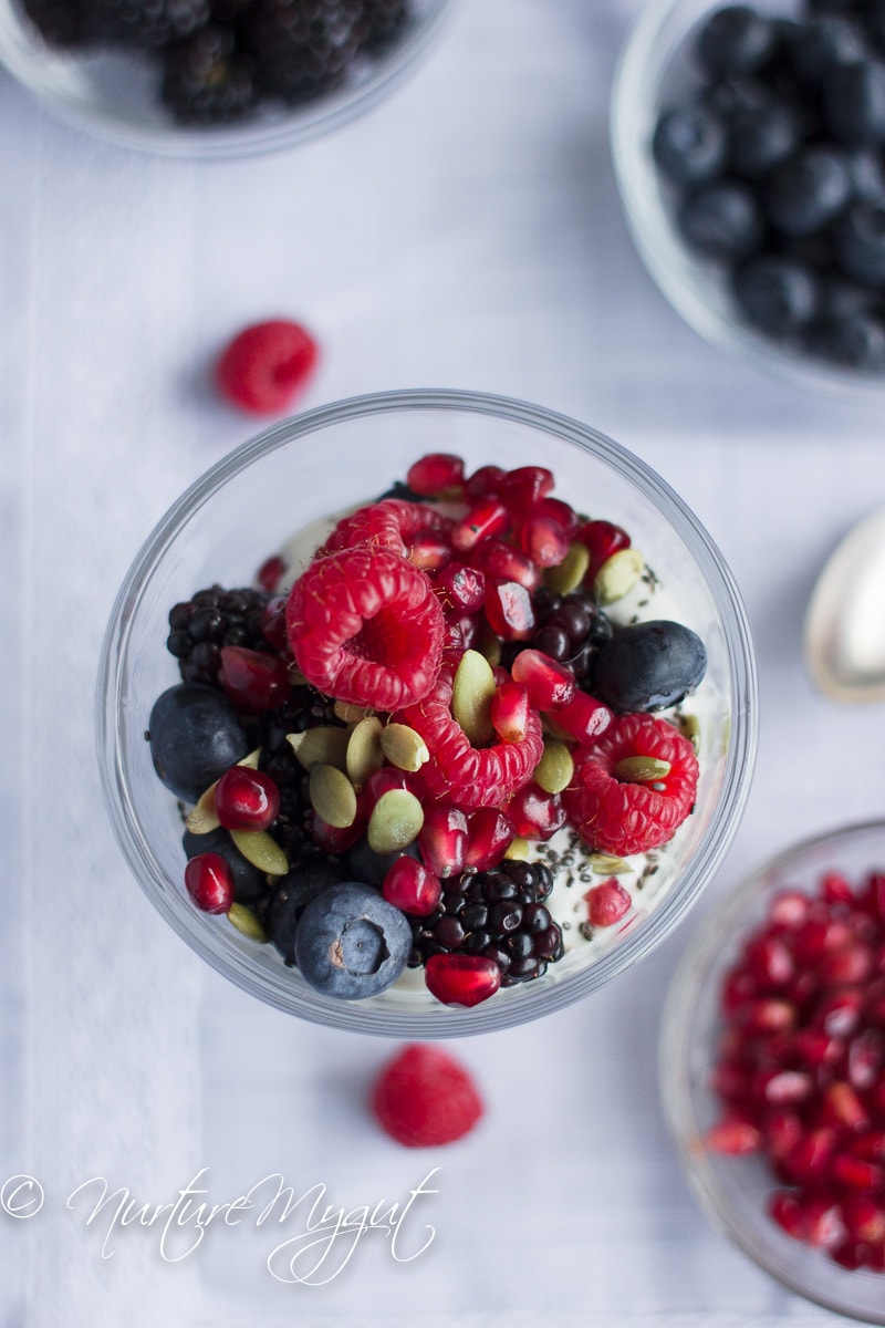 paleo cashew yogurt parfait