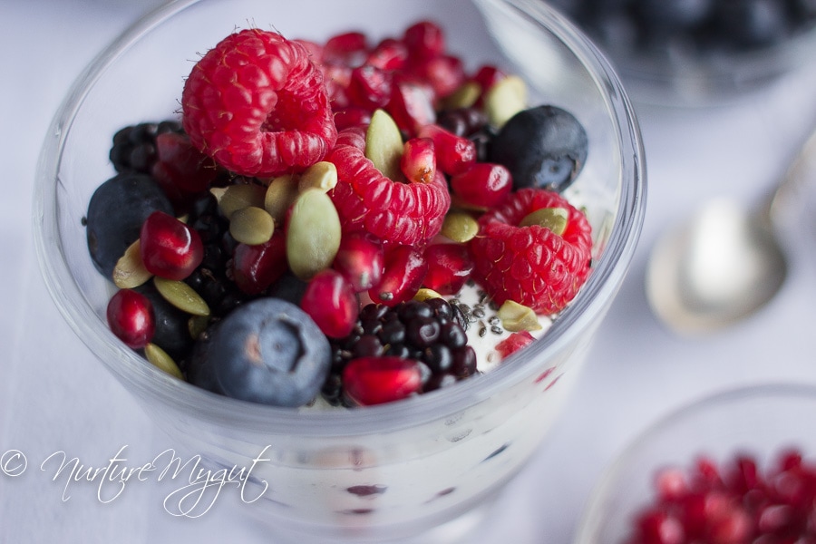 paleo cashew yogurt parfait