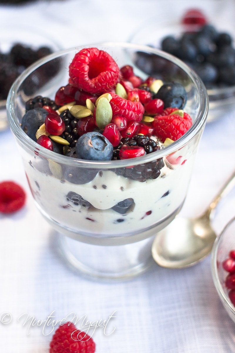 paleo cashew yogurt parfait