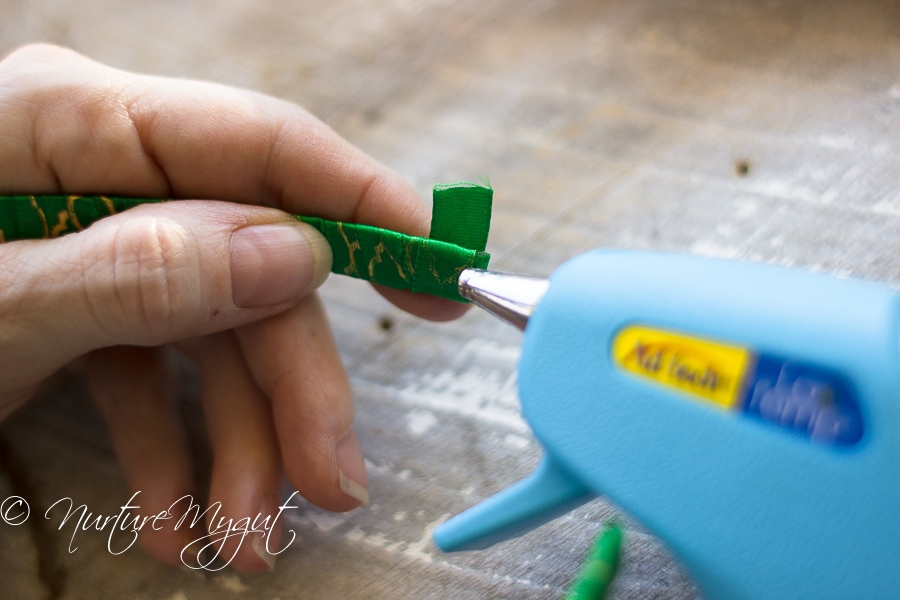 DIY St. Patrick's Day Felted Green Glitter Heart Headband