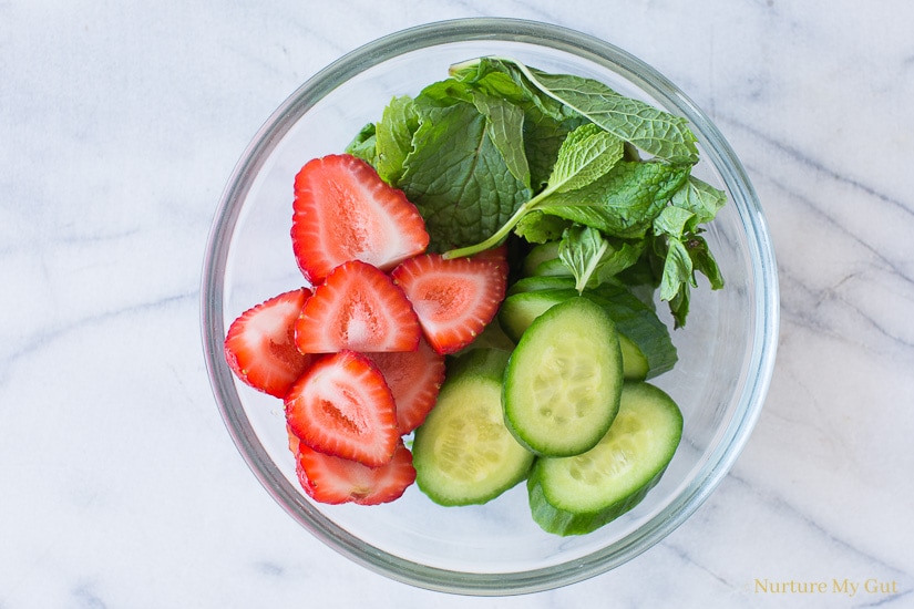 Lemon, Mint, Cucumber and Strawberry Infused Water - Slow The Cook