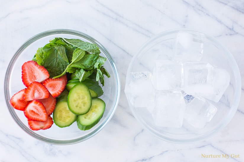 Lemon, Mint, Cucumber and Strawberry Infused Water - Slow The Cook Down