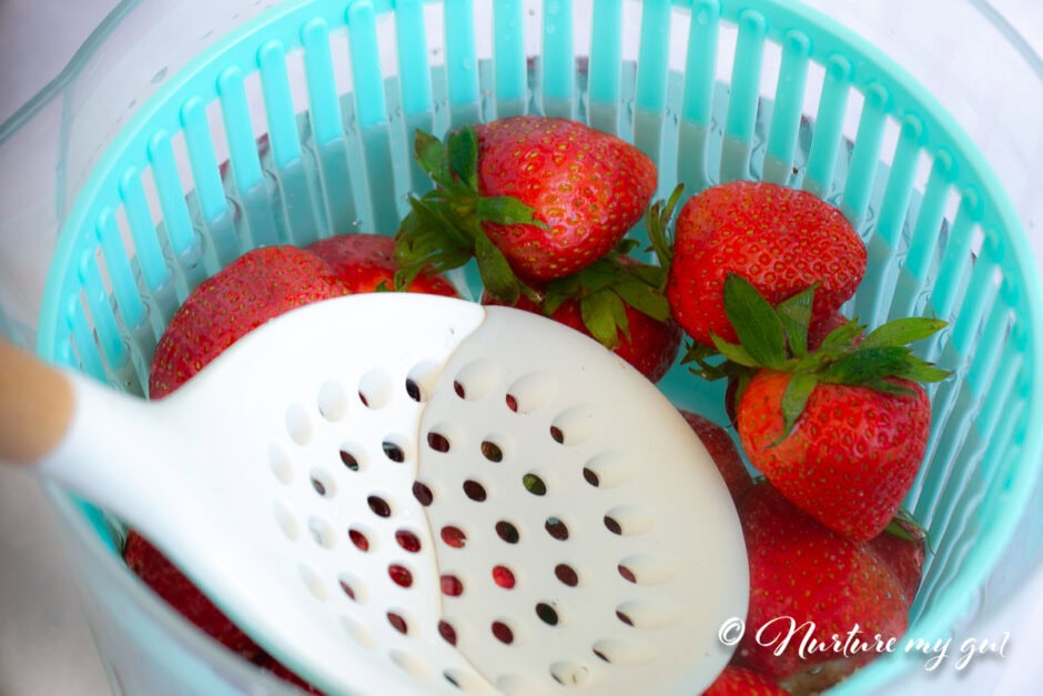How to Wash and Store Berries so They Don't Mold | Nurture My Gut